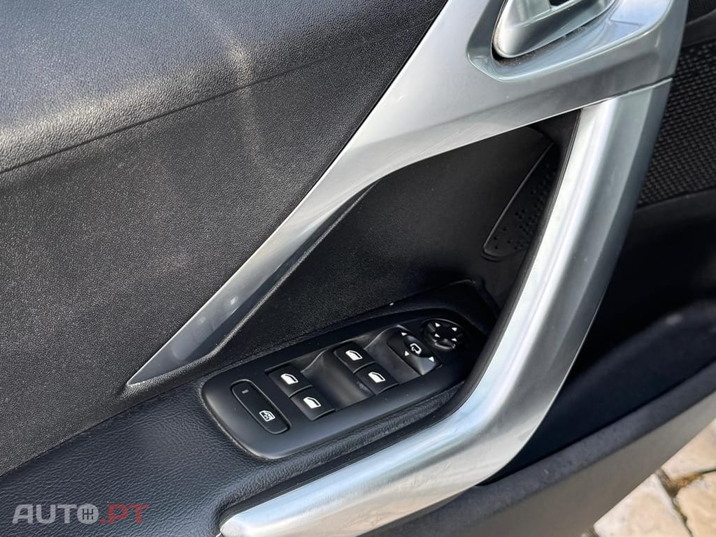 Peugeot 208 1.2 VTi Allure