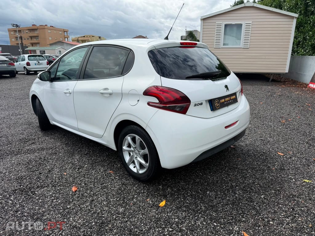 Peugeot 208 1.6 BlueHDi Style