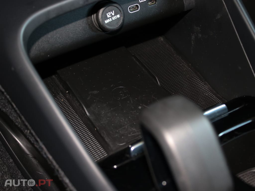 Volvo XC40 Recharge Core