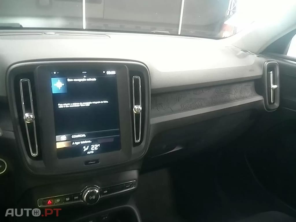 Volvo XC40 1.5 T2 Momentum Core