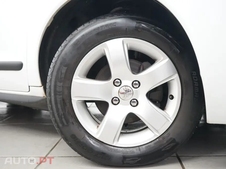 Peugeot 3008 1.6 HDi Allure