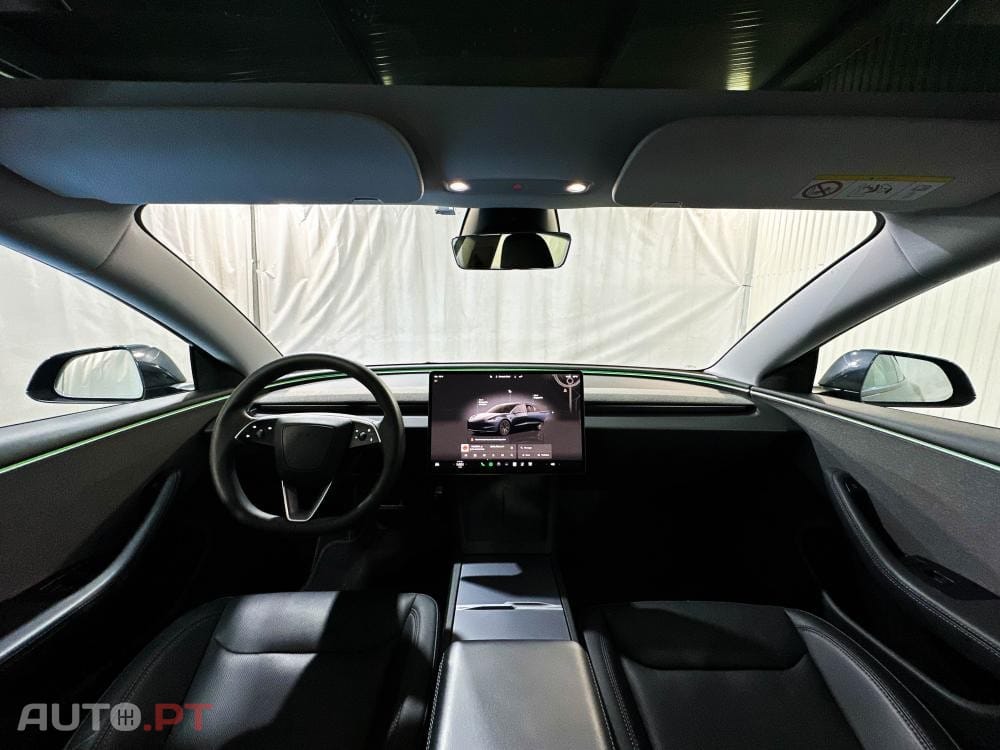 Tesla Model 3 Standard Range Plus RWD