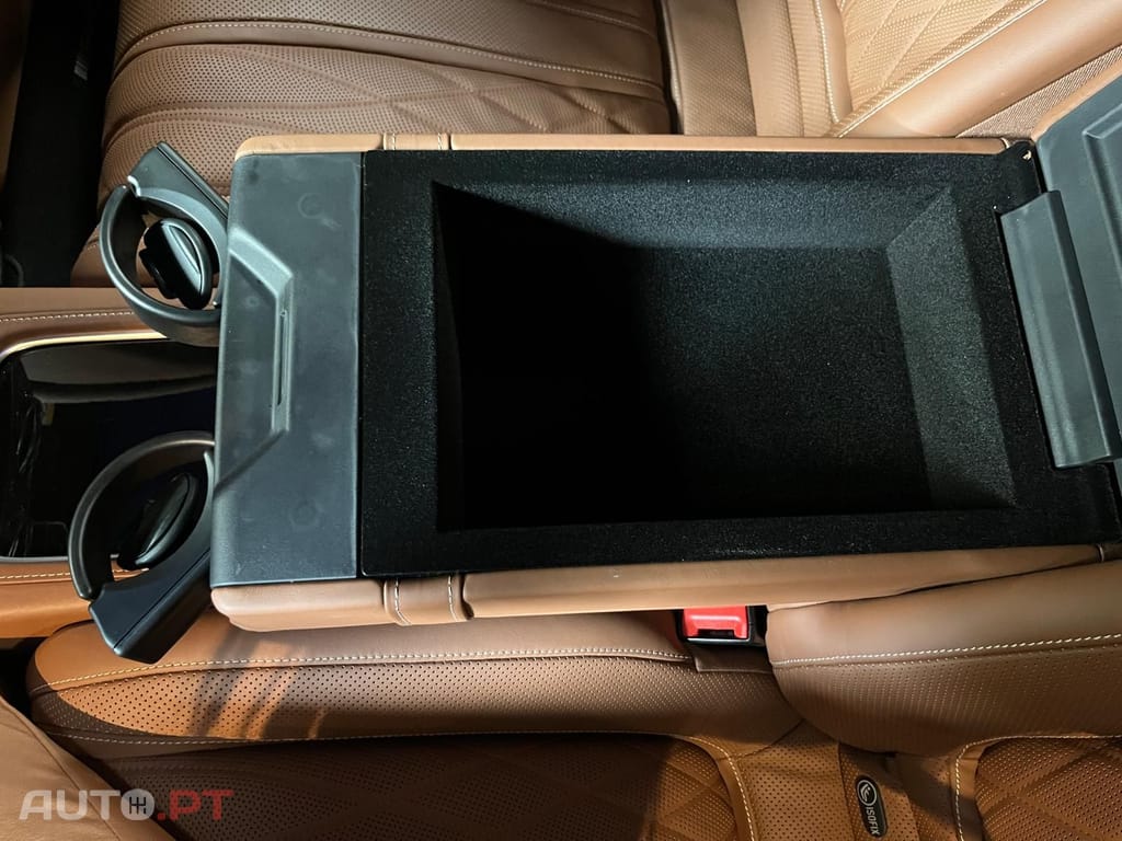 Mercedes-Benz S 63 AMG Coupe 4-Matic V8 BiTurbo 