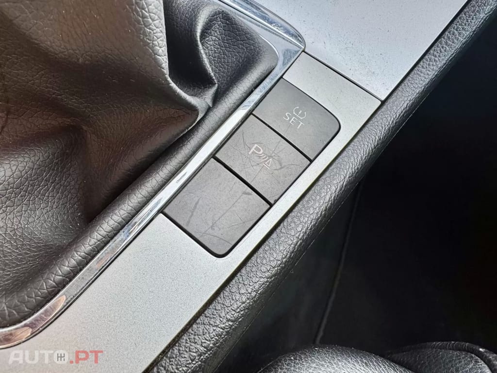 Volkswagen Passat Variant 2.0 TDI Highline — fotografia 20