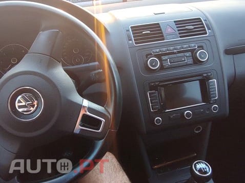 Volkswagen Touran 1.6 TDI 7 Lugares Extras