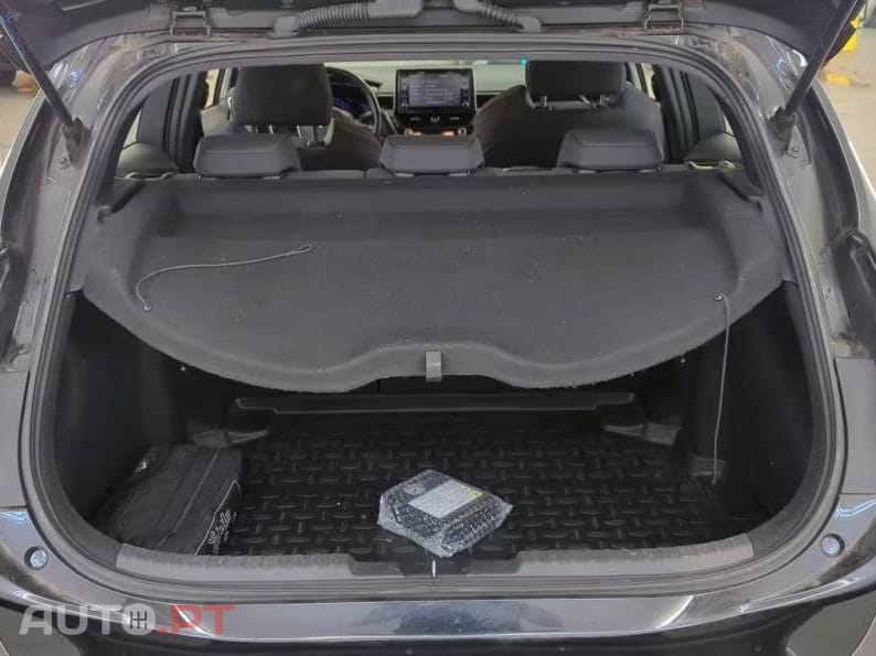 Toyota Corolla 1.8 Hybrid Dynamic