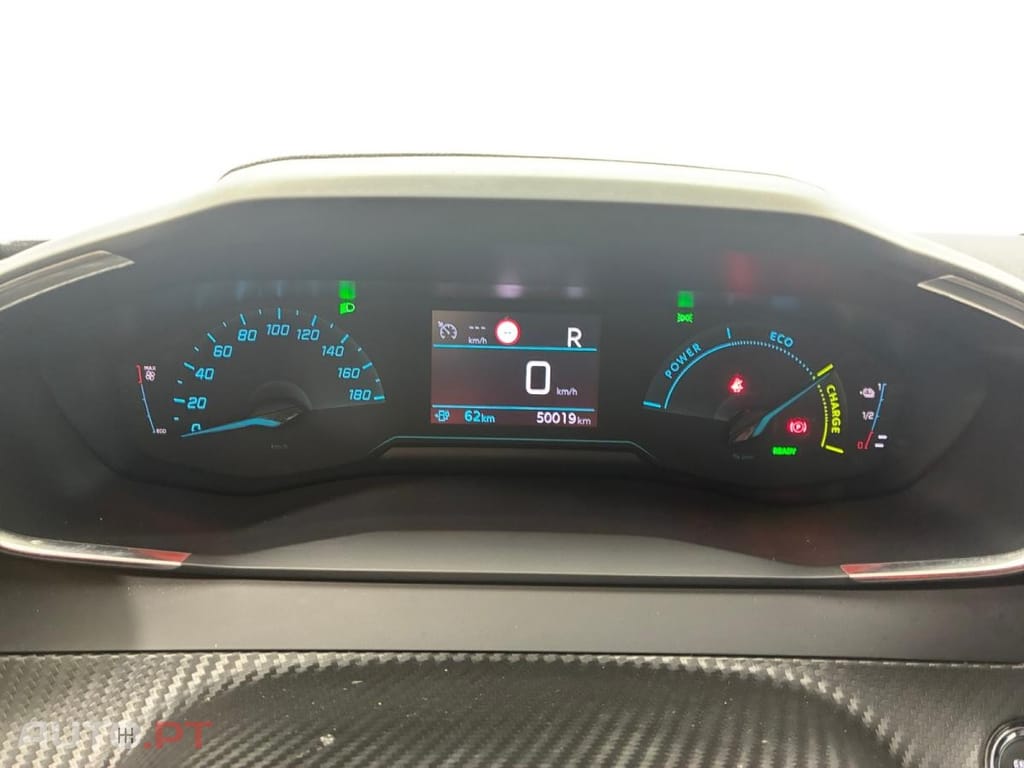 Peugeot E-2008 Active Pack