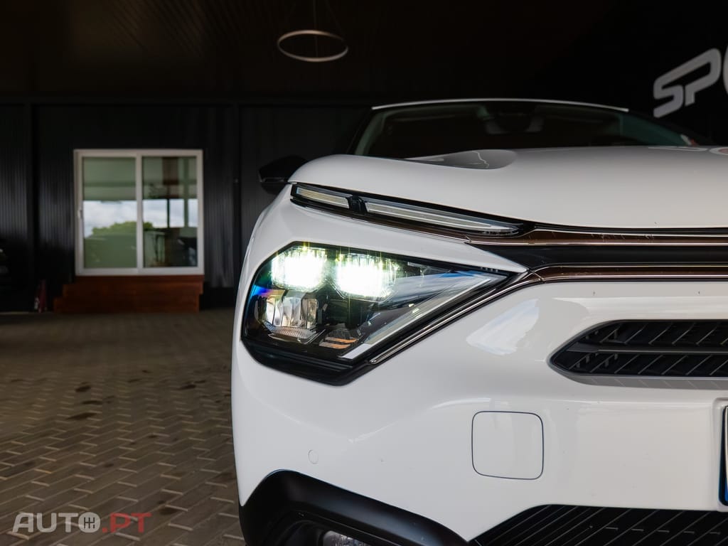 Citroen C4 BlueHDi 110 Stop&Start SHINE