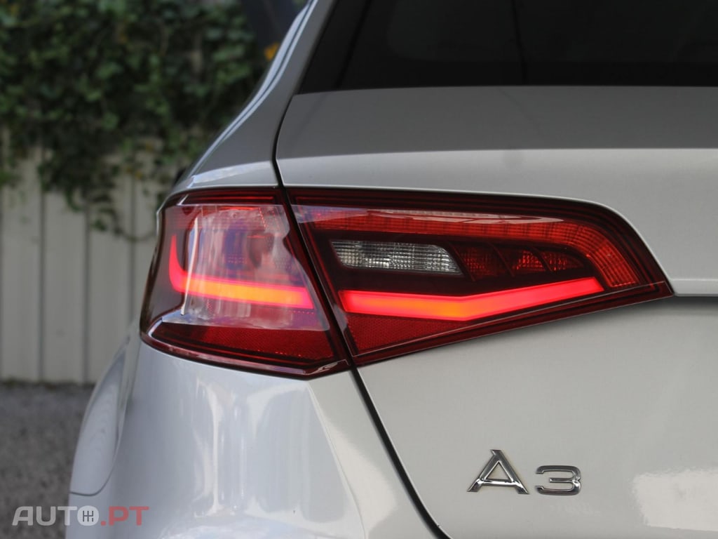 Audi A3 Sportback 1.6 TDi S-line