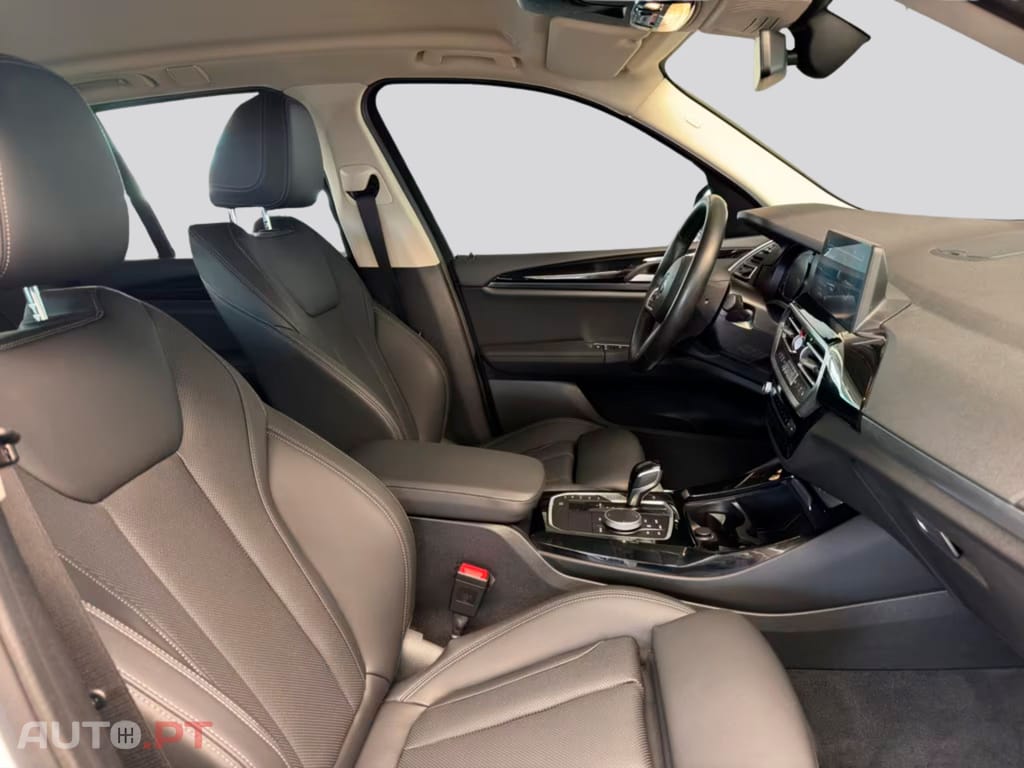 BMW X3 xDrive30e I.V.A DEDUTIVEL 