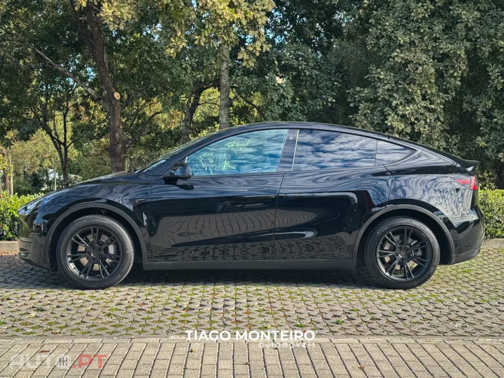 Tesla Model Y Tração Traseira