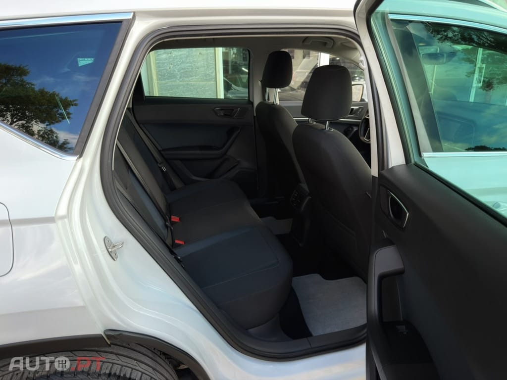 SEAT Ateca 1.6 TDI Ecomotive Reference — fotografia 24