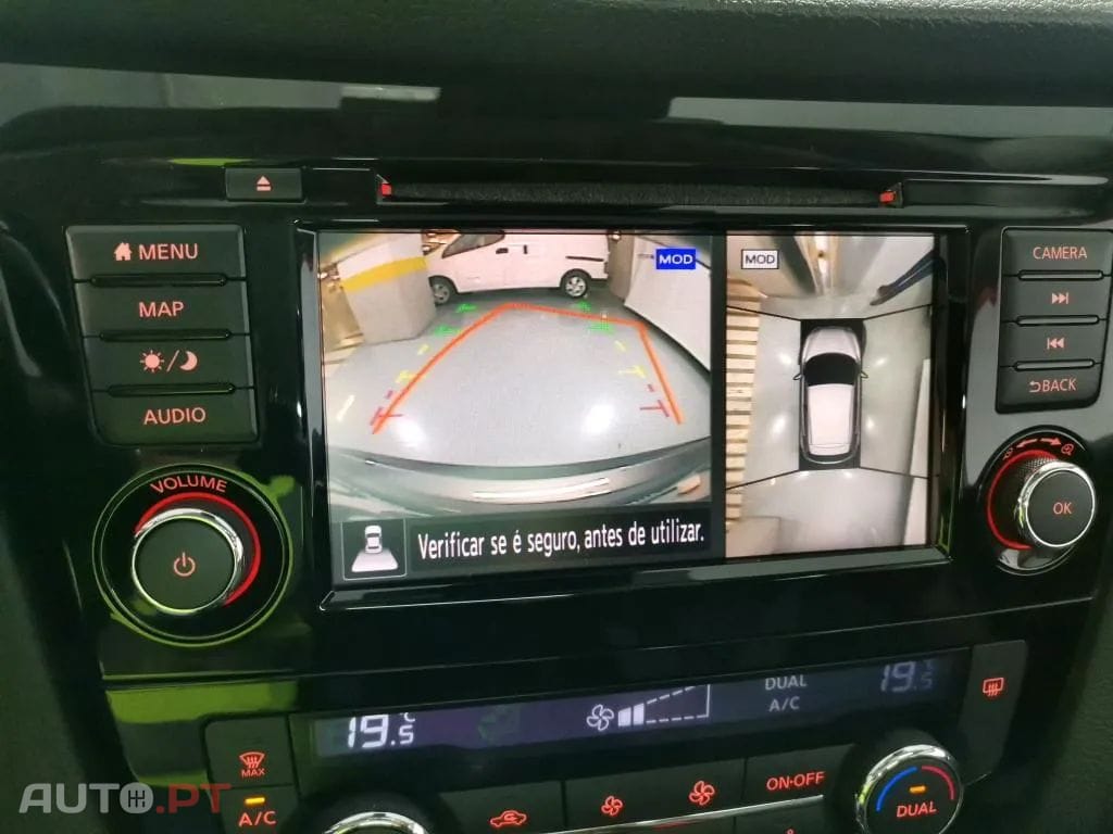 Nissan Qashqai 1.5 dCi N-Connecta J18