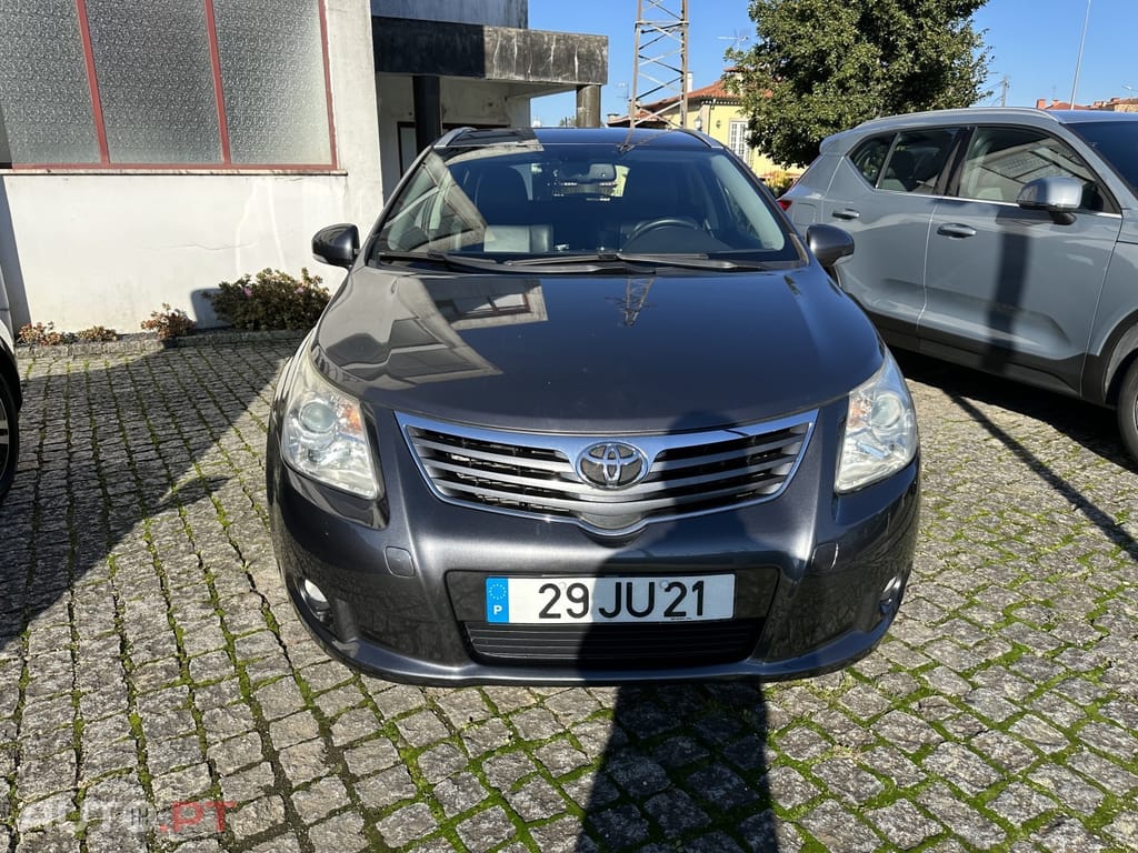 Toyota Avensis SD 2.0 D-4D Exclusive +Pele+GPS