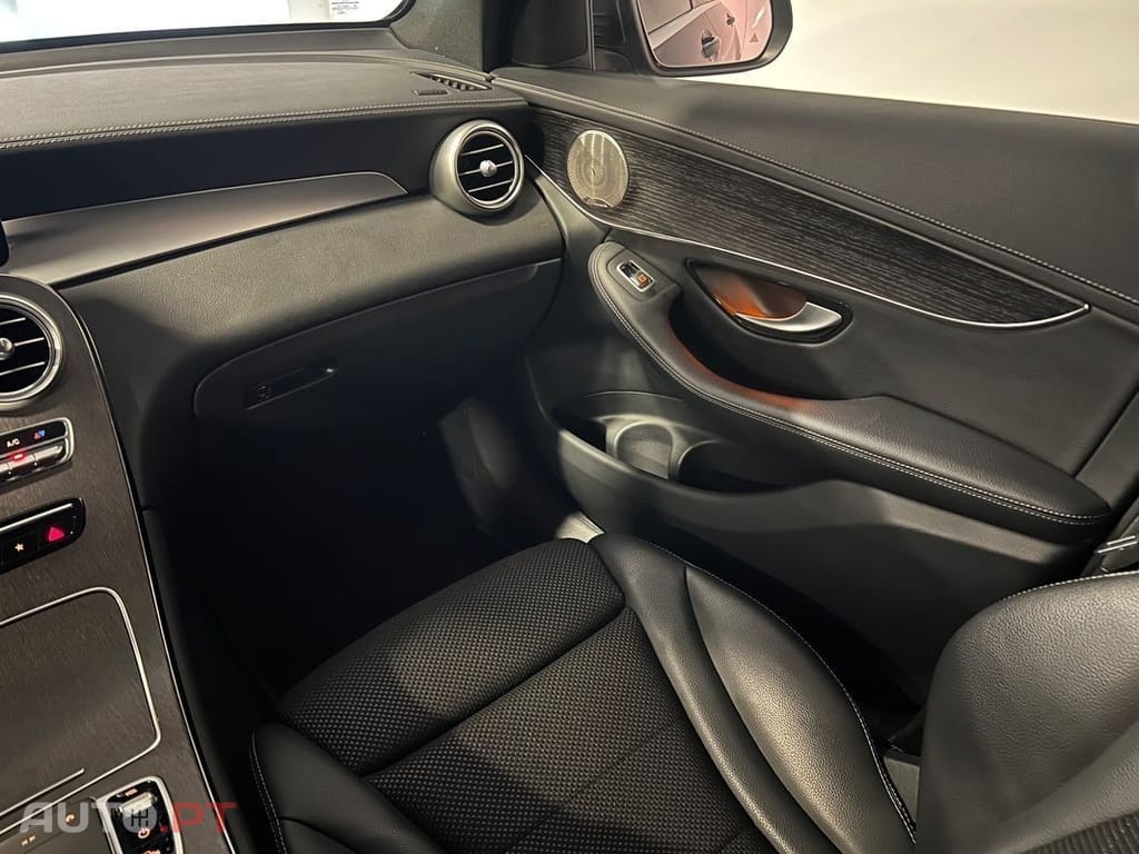 Mercedes-Benz GLC 300 de 4Matic 9G-TRONIC Exclusive