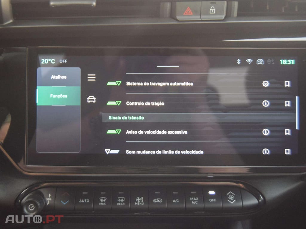 Alfa Romeo Junior 1.2 Sport Speciale Q4 eDCT6