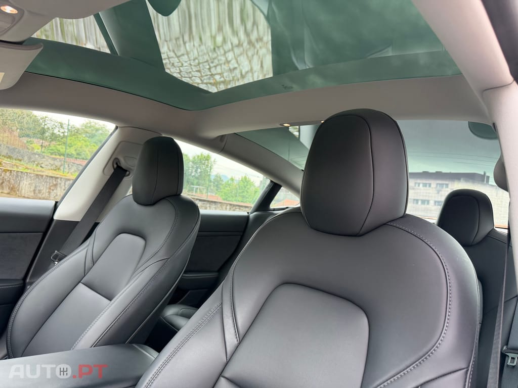 Tesla Model 3 Standard Range Plus RWD