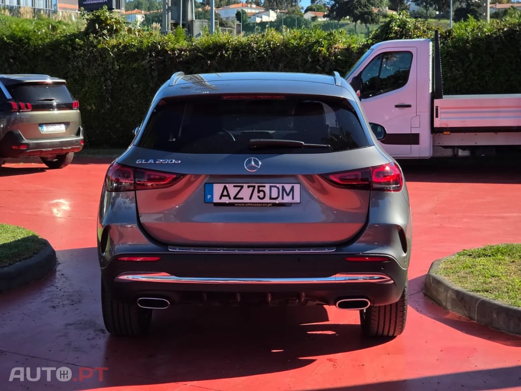 Mercedes-Benz GLA 250 e AMG Line