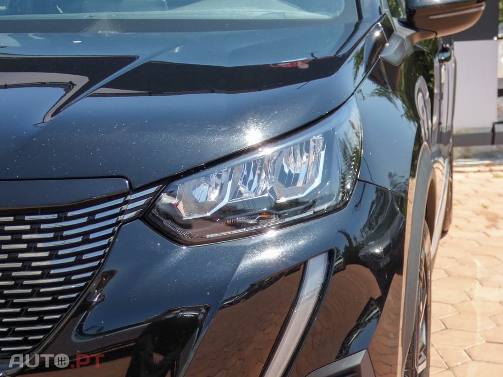 Peugeot 2008 1.2 PureTech Allure EAT6
