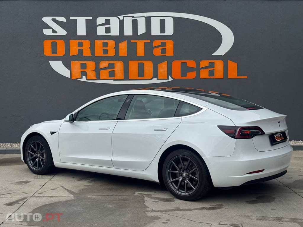 Tesla Model 3 Standard RWD Plus