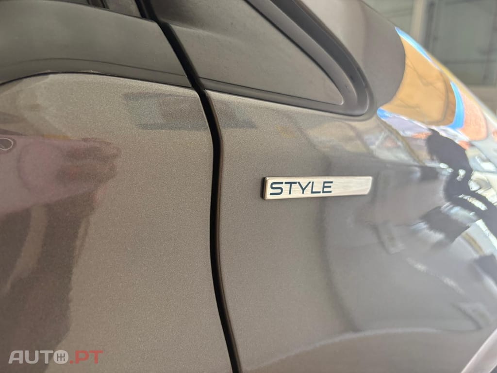 Peugeot 208 1.6 BlueHDi Style