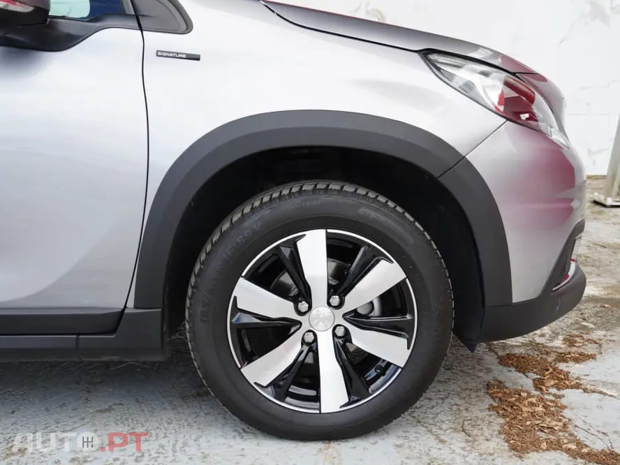 Peugeot 2008 1.5 BlueHDi Allure