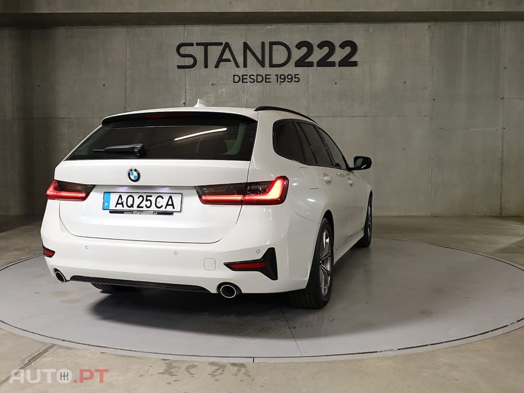 BMW 318 Touring Line Sport Auto