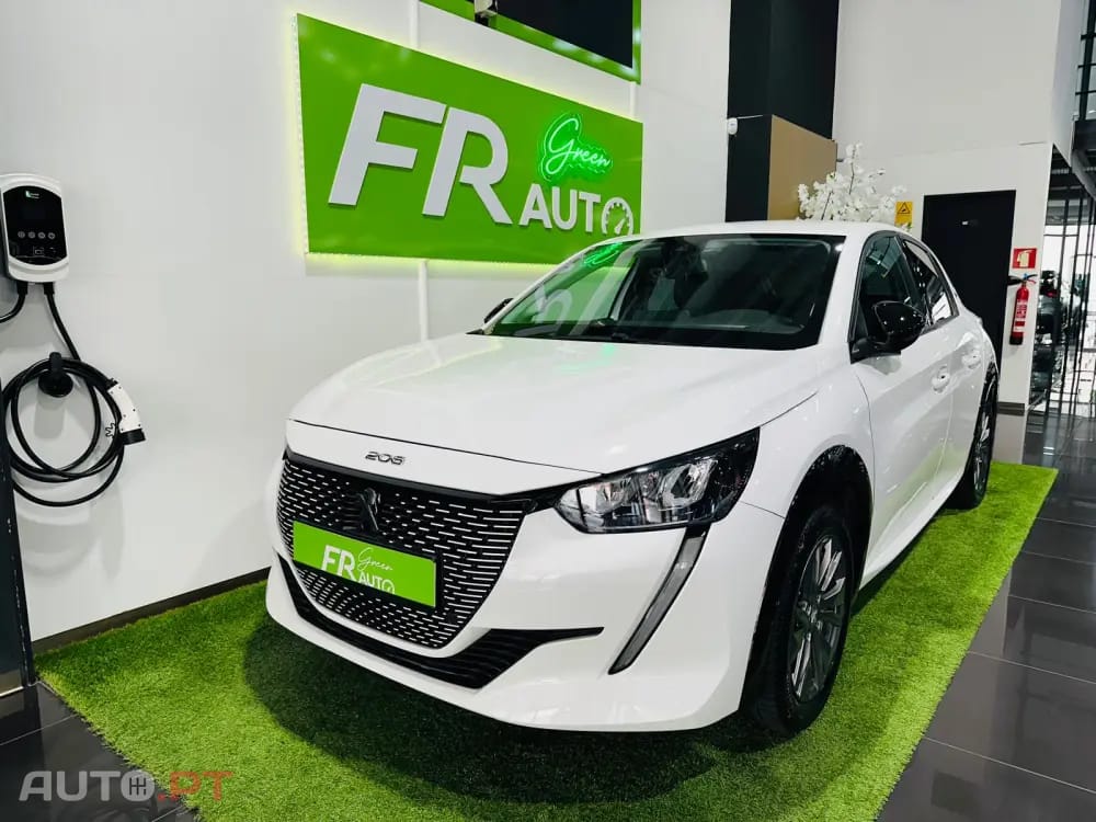 Peugeot E-208 50 kWh Style