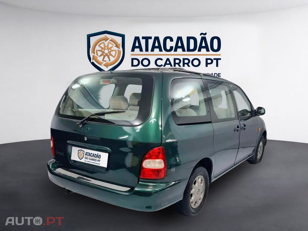 Kia Carnival LS