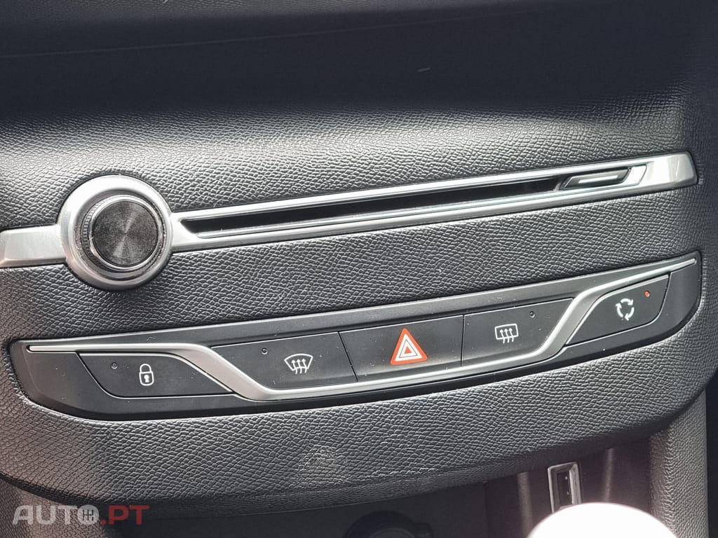 Peugeot 308 SW 1.6 BlueHDi Access