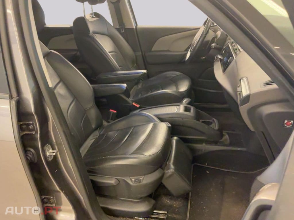Citroen C4 SpaceTourer 1.2 PureTech Shine