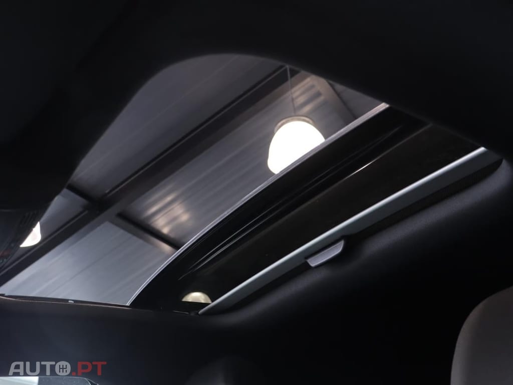 Volkswagen Taigo 1.0 TSI R-Line