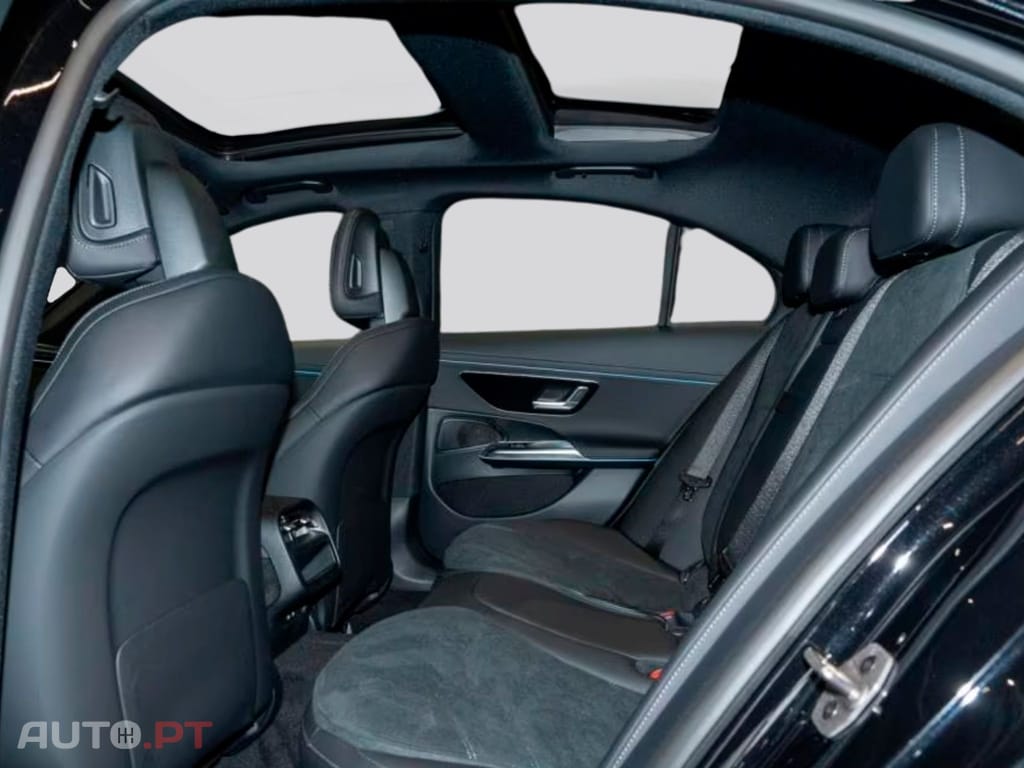 Mercedes-Benz E 300 I.V.A DEDUTIVEL de AMG