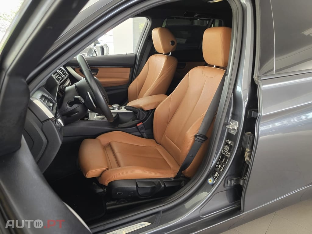 BMW 335 d Touring xDrive Line Sport