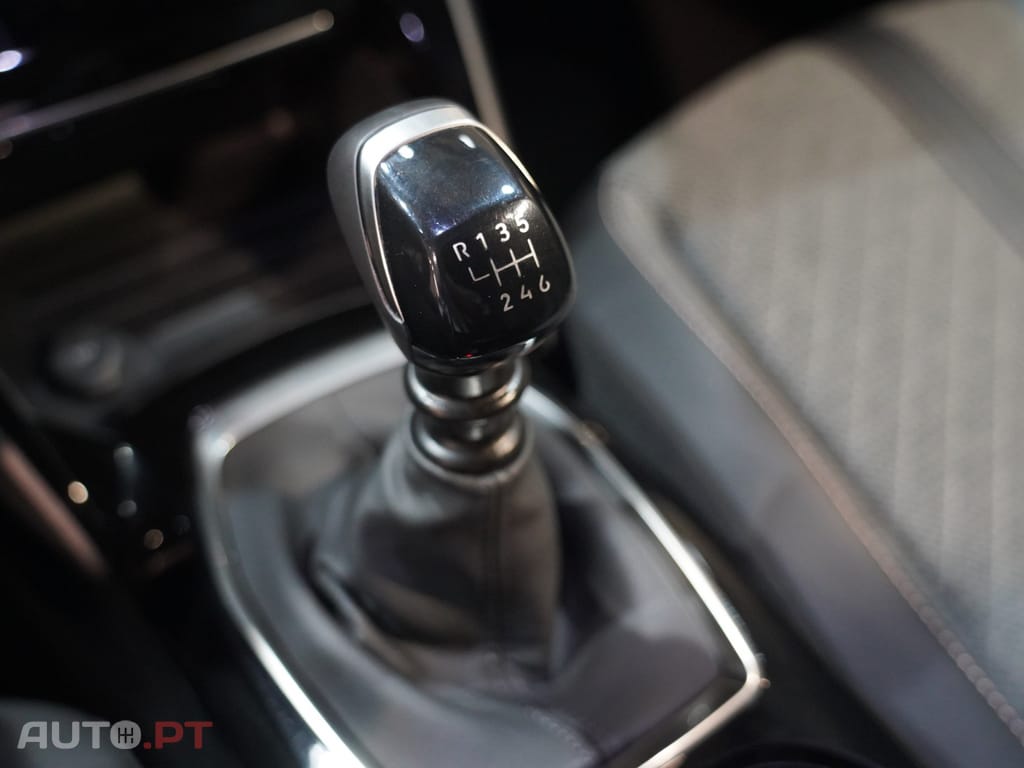Peugeot 2008 1.2 PureTech Allure