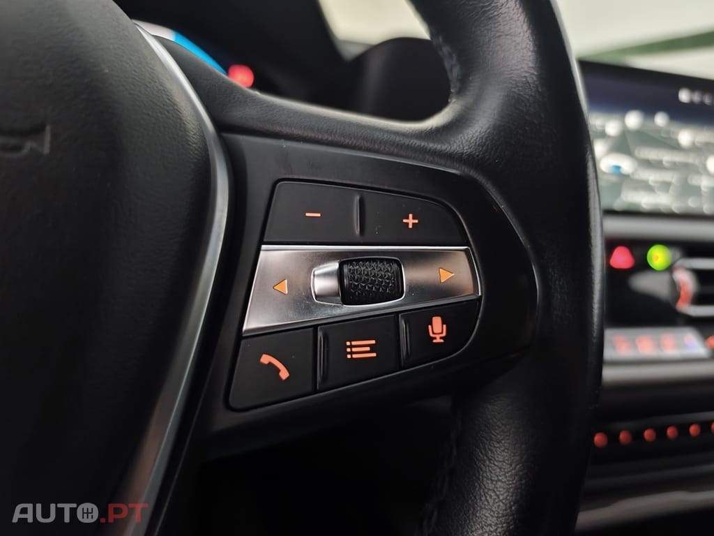 BMW 320 e Touring Auto