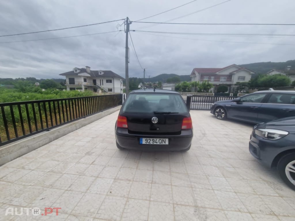 Volkswagen Golf 1.4i Confortline JE+AC