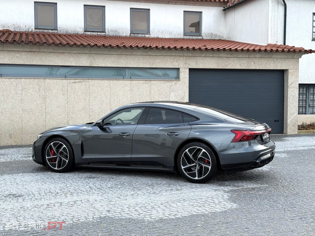 Audi E-Tron GT quattro