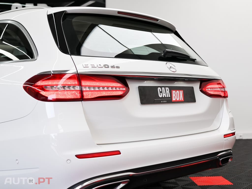 Mercedes-Benz E 300 de 4Matic T 9G-TRONIC Avantgarde