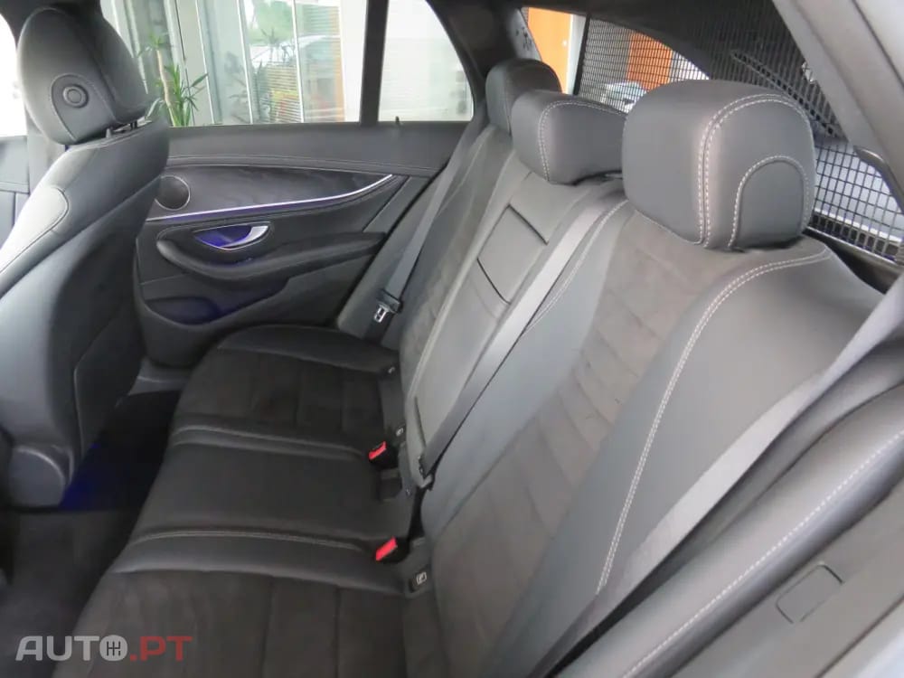 Mercedes-Benz E 300 de AMG Line