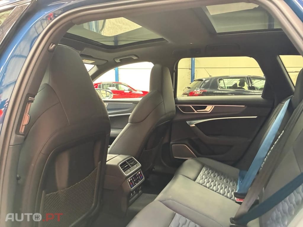 Audi RS6 4.0 TFSI Performance quattro Tiptronic