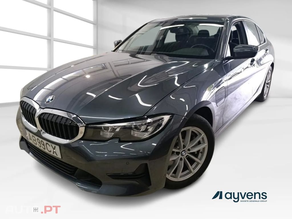 BMW 330 e Auto