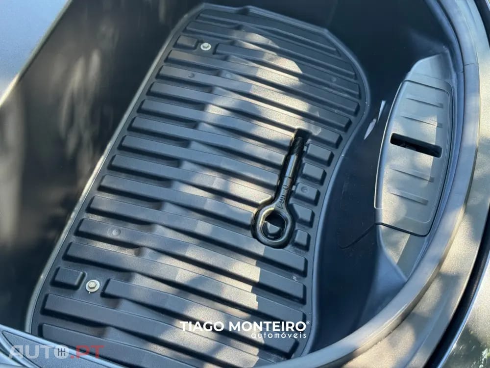 Tesla Model 3 Long Range AWD Dual Motor