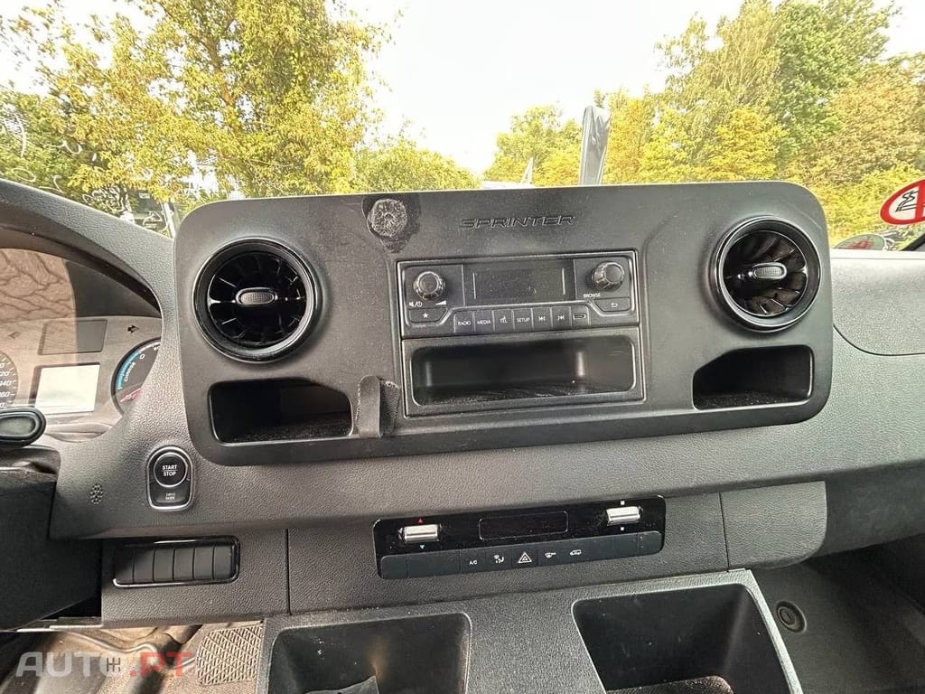 Mercedes-Benz Sprinter L2