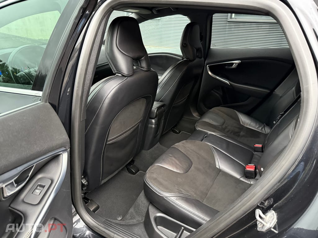 Volvo V40 1.6 D2 R-Design