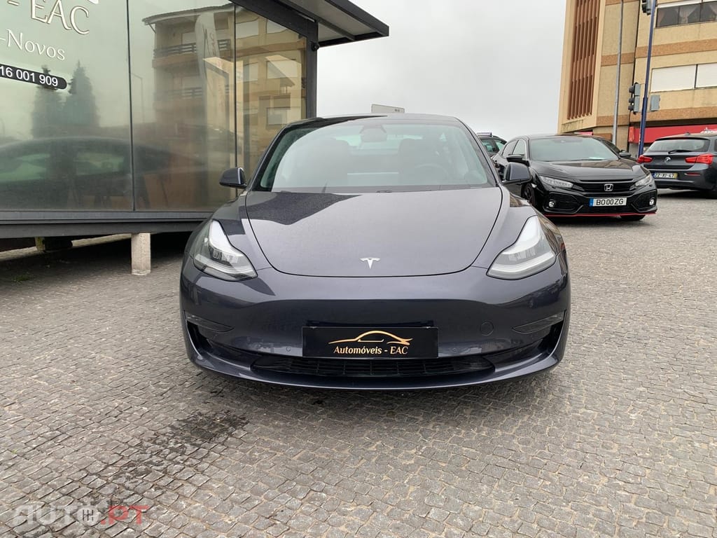 Tesla Model 3 Long-Range Dual Motor AWD