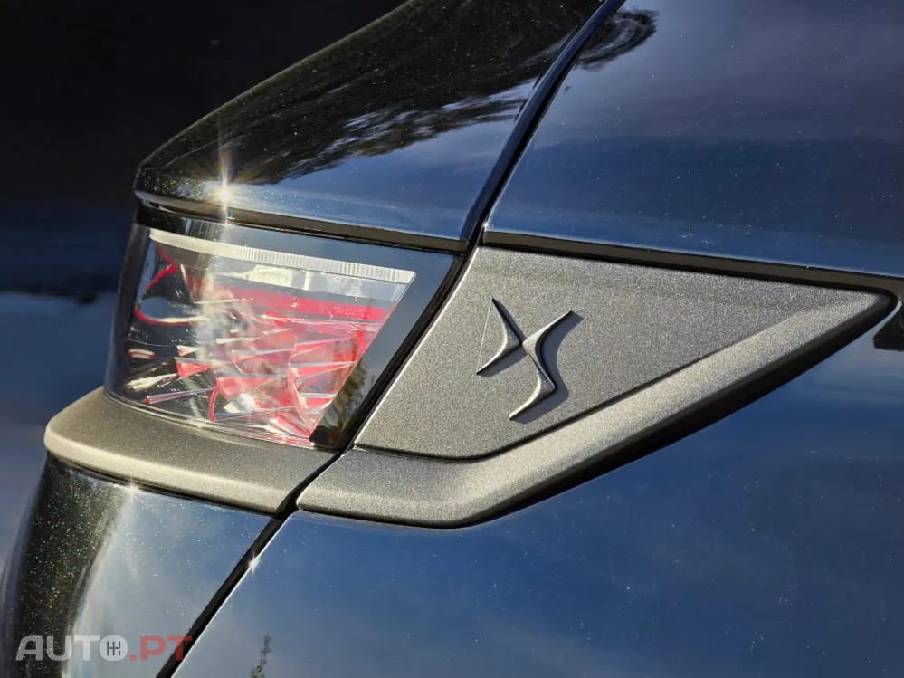 DS DS7 Crossback E-TENSE 4x4 PERFORMANCE Line+