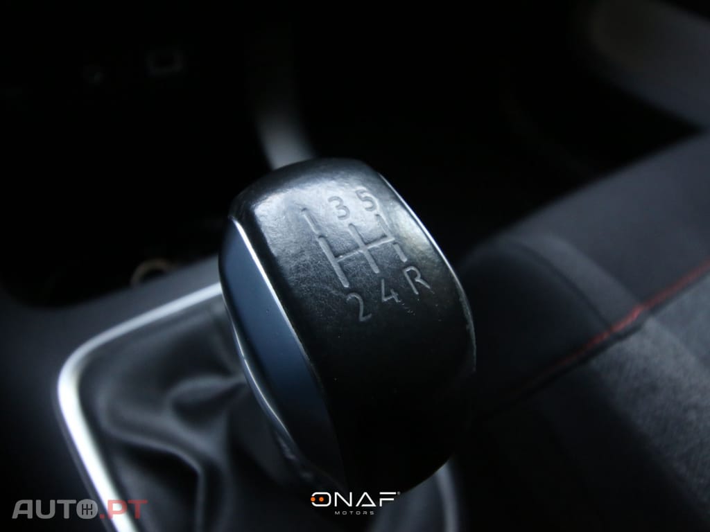 Citroen C3 1.2 Pure Tech Shine J17"