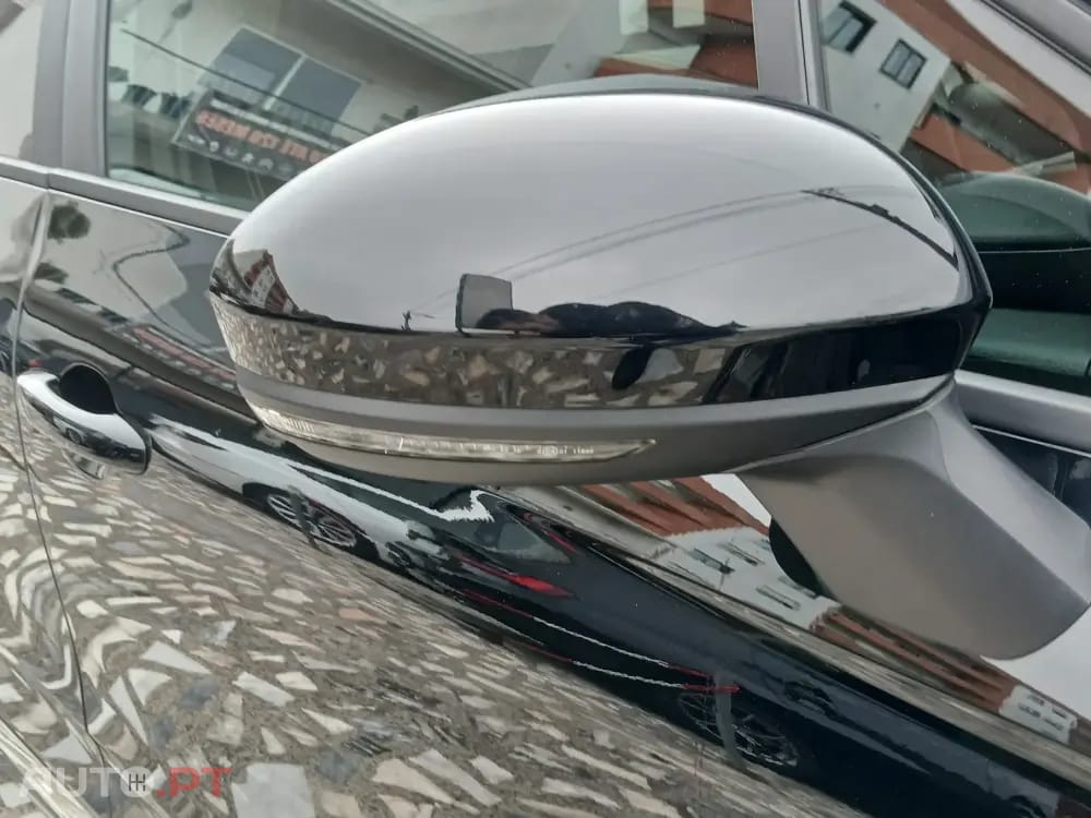 Renault Clio Outro