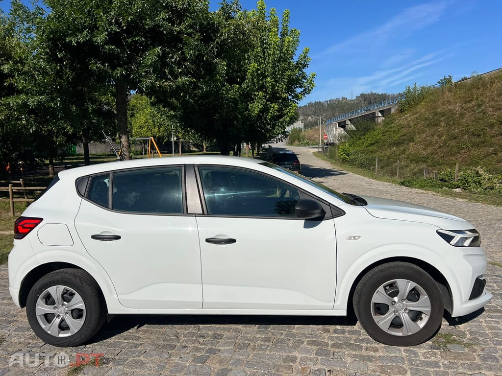 Dacia Sandero Essencial